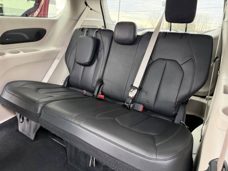 2019 Chrysler Pacifica Touring L Plus