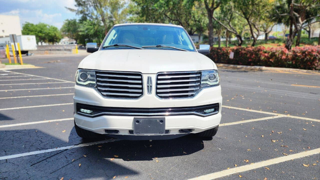 2015 Lincoln Navigator  - $20,900