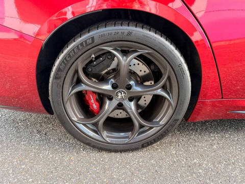 2024 Alfa Romeo Giulia Quadrifoglio