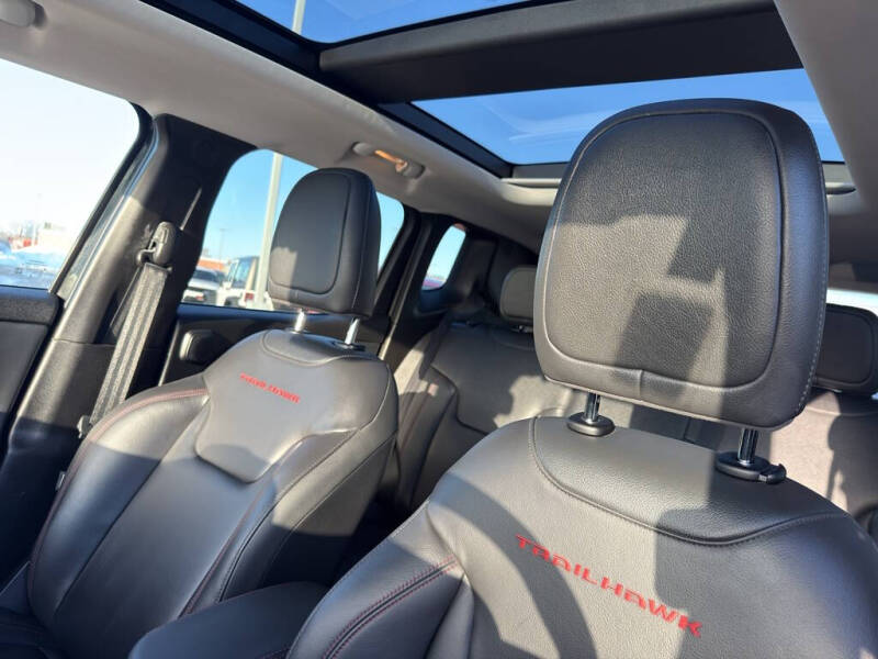 2023 Jeep Renegade Trailhawk