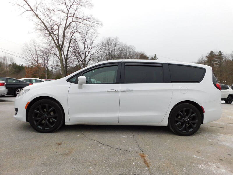 2020 Chrysler Pacifica Touring