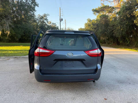 2015 Toyota Sienna L 7-Passenger