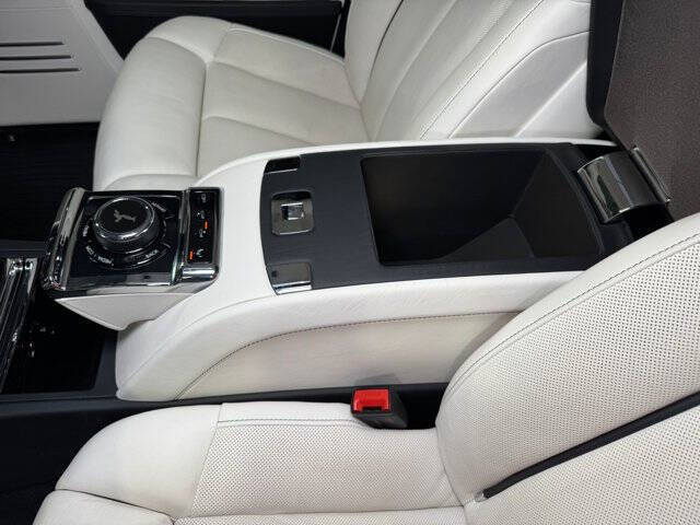 2022 Rolls-Royce Phantom