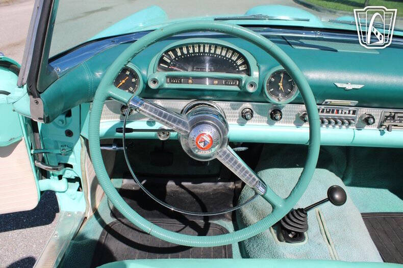 1955 Ford Thunderbird