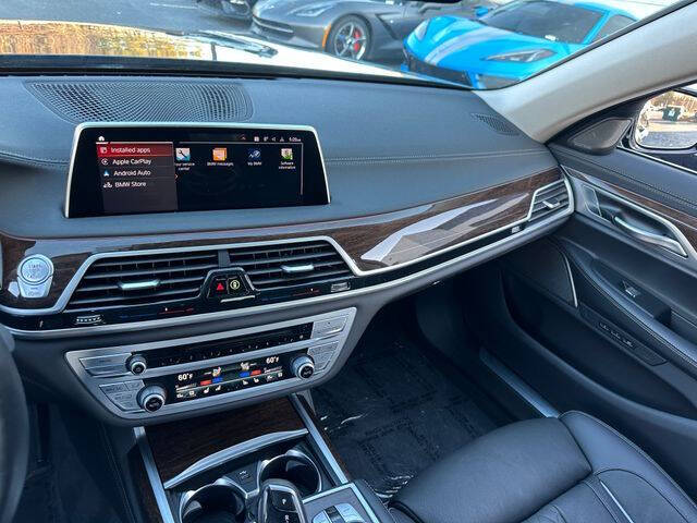 2020 BMW 7 Series 740i