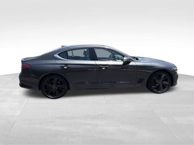 2022 Genesis G70