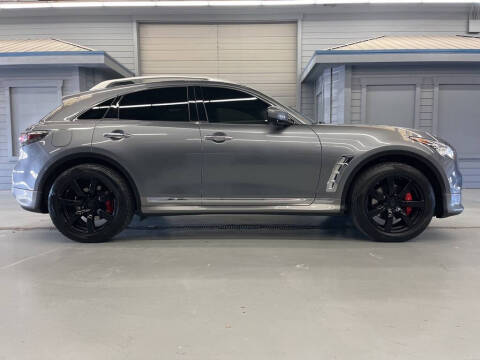 2017 Infiniti QX70