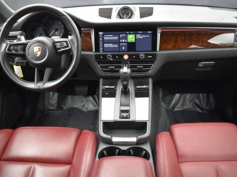 2022 Porsche Macan