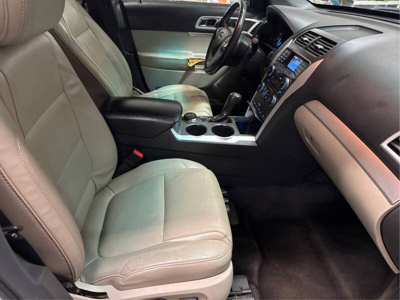 2012 Ford Explorer XLT