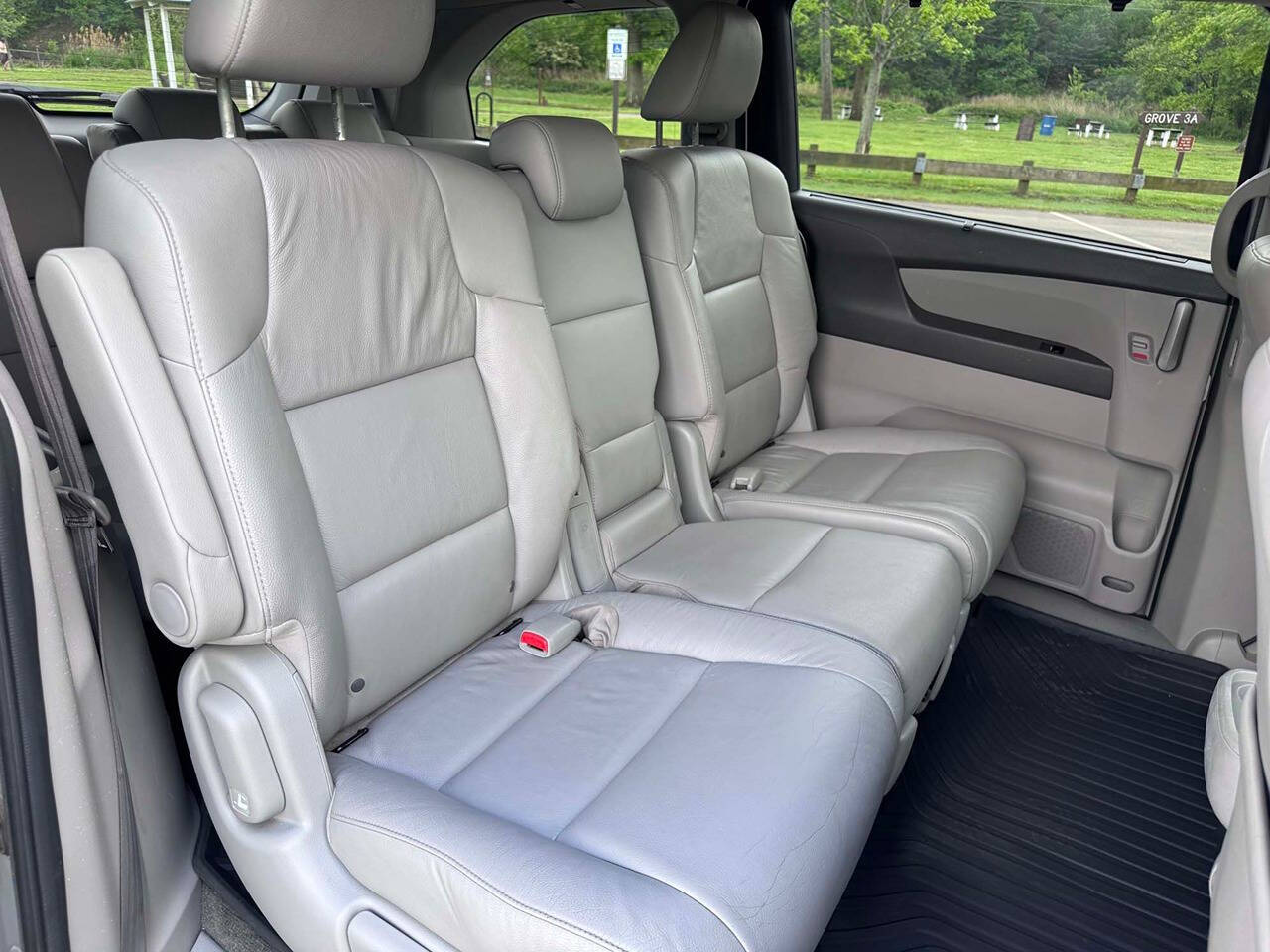 2011 Honda Odyssey 23