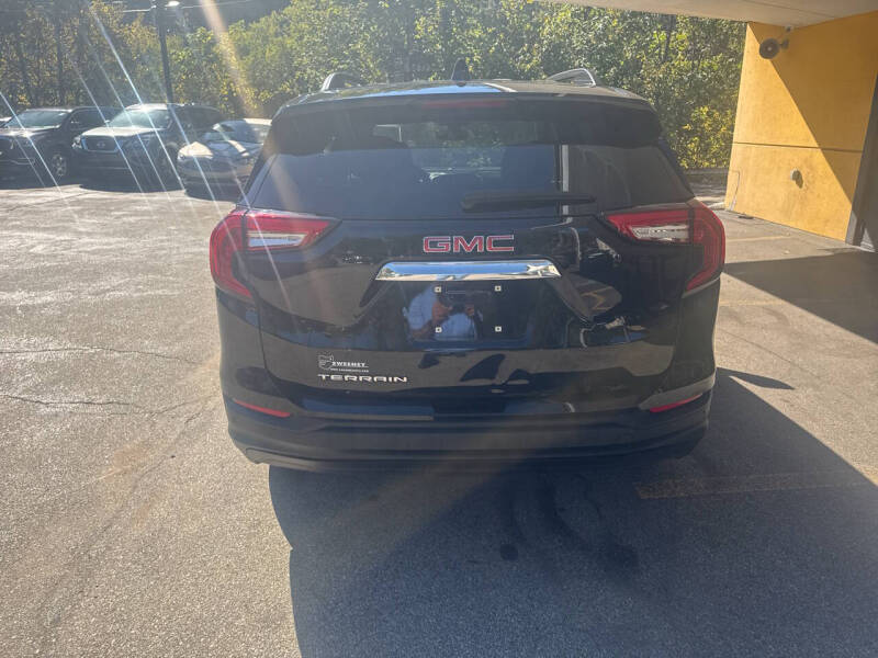 2022 GMC Terrain SLE