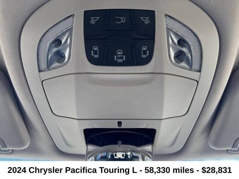 2024 Chrysler Pacifica Touring L