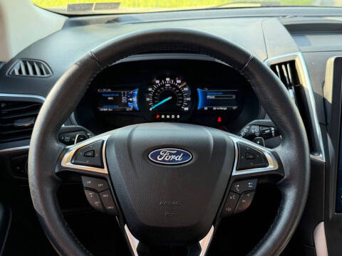 2023 Ford Edge Titanium