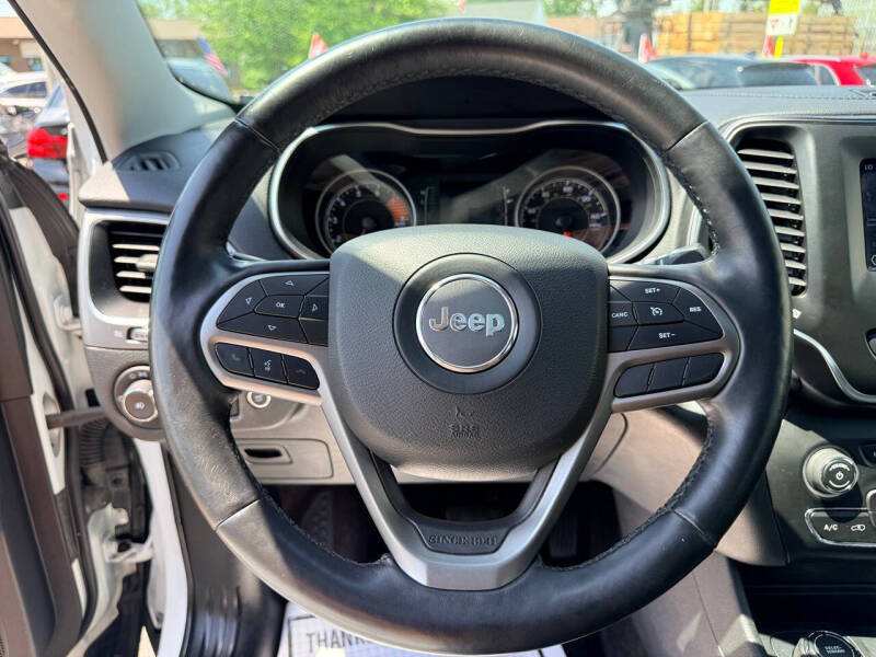 2019 Jeep Cherokee Latitude Plus
