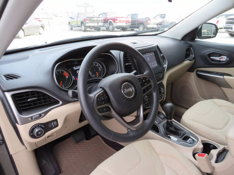 2019 Jeep Cherokee Latitude