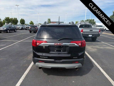 2017 GMC Acadia SLE-2