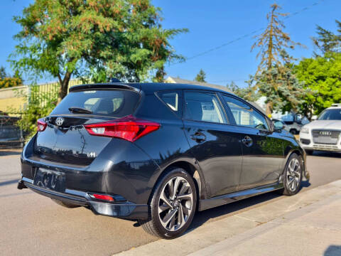 2016 Scion iM