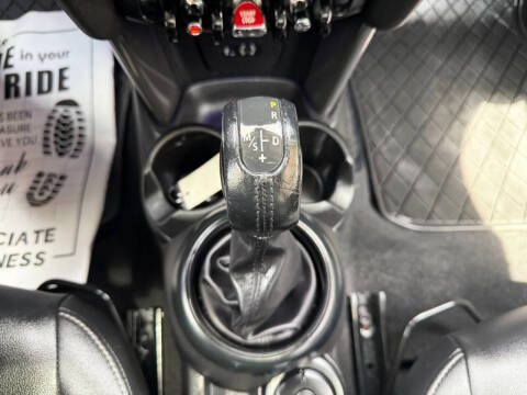 2017 MINI Hardtop 2 Door Cooper