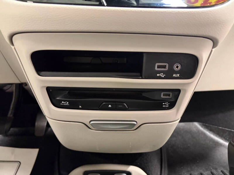 2018 Chrysler Pacifica Touring L Plus