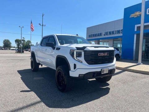 2023 GMC Sierra 1500 for sale at CAR-MART in Union City TN