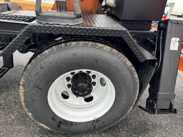 2007 Freightliner M2 106