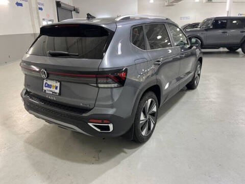 2026 Volkswagen Taos SE 4Motion