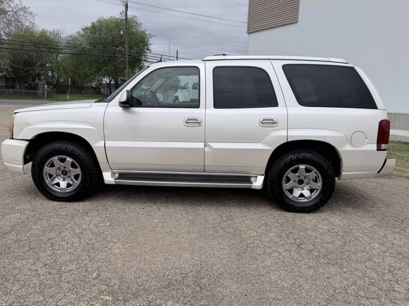 2004 Cadillac Escalade