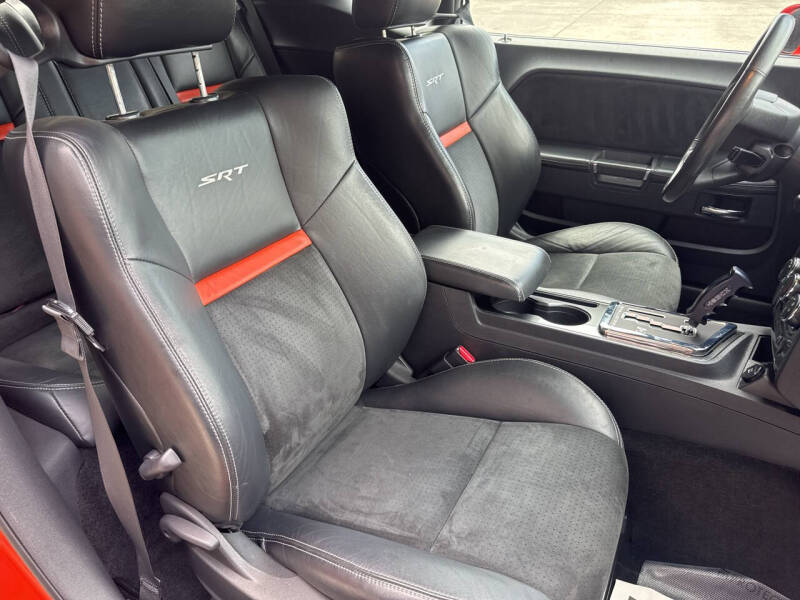 2008 Dodge Challenger SRT8