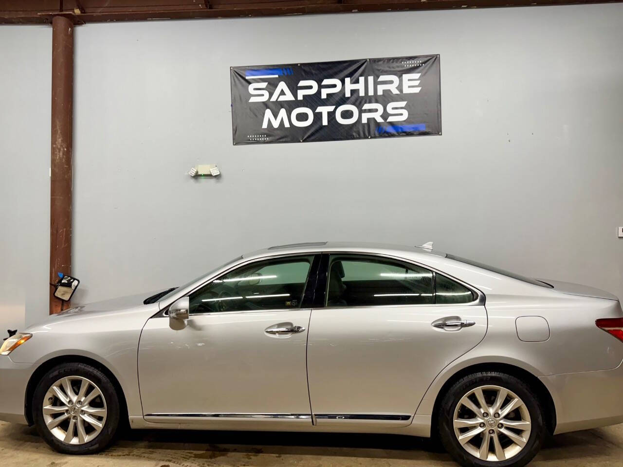 2011 Lexus ES 350 for sale at Sapphire Motors in Gurnee, IL