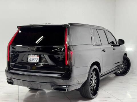 2021 Cadillac Escalade ESV Sport