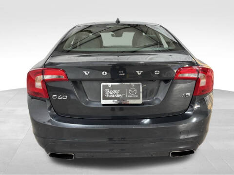 2016 Volvo S60 T5 Drive-E Premier