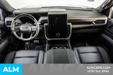 2025 GMC Yukon Elevation