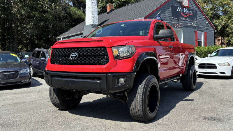 2015 Toyota Tundra SR's photo