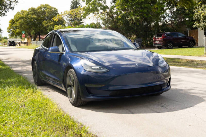2020 Tesla Model 3 Standard Range