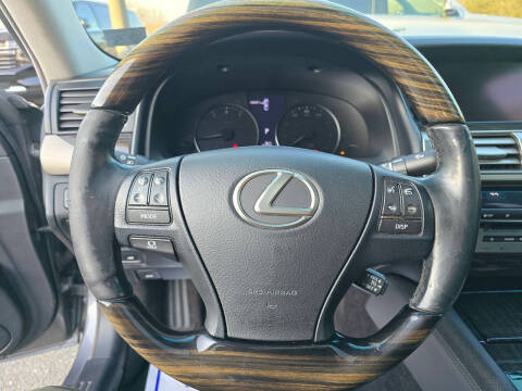2013 Lexus LS 460