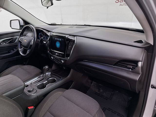 2018 Chevrolet Traverse LT Cloth