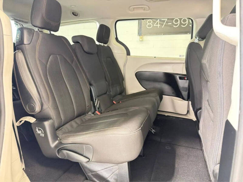 2020 Chrysler Pacifica Touring