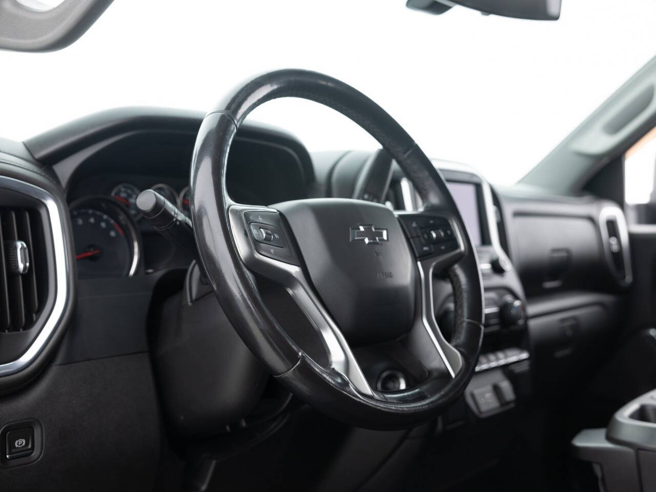 Used Car 2020 Chevrolet Silverado 1500  Lt Trail Boss 4x4 4dr Crew Cab 5.8 Ft. Sb For Sale Under $40,000 In Coal City, Illinois