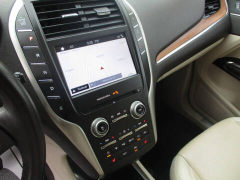 2017 Lincoln MKC Select