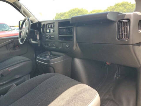 2023 GMC Savana 2500