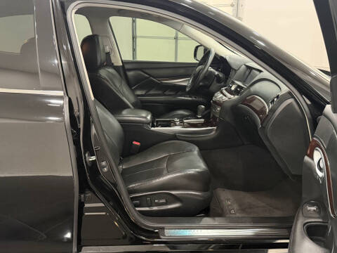 2015 Infiniti Q70L 3.7