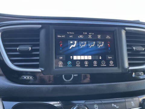 2018 Chrysler Pacifica LX