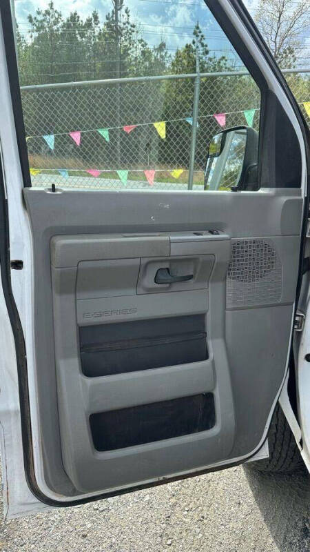 2013 Ford E-Series E-250