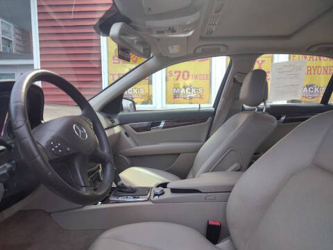 2010 Mercedes-Benz C-Class C 300 Luxury 4MATIC