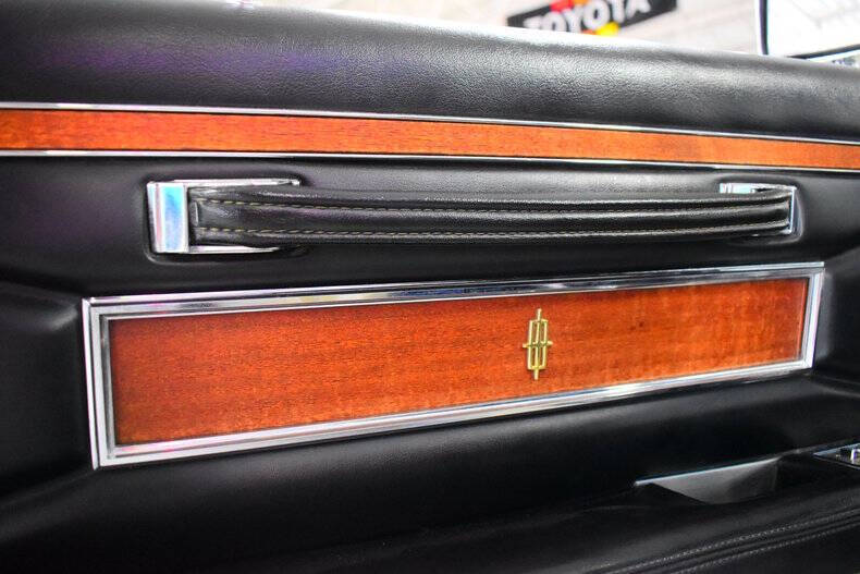 1971 Lincoln Continental