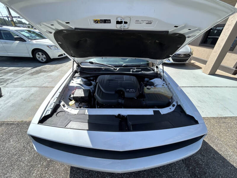 2018 Dodge Challenger SXT Plus