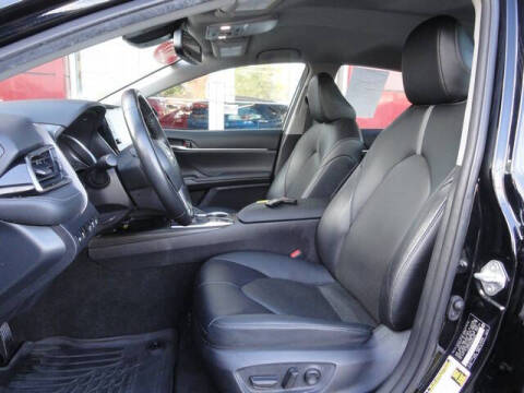 2022 Toyota Camry Hybrid XLE