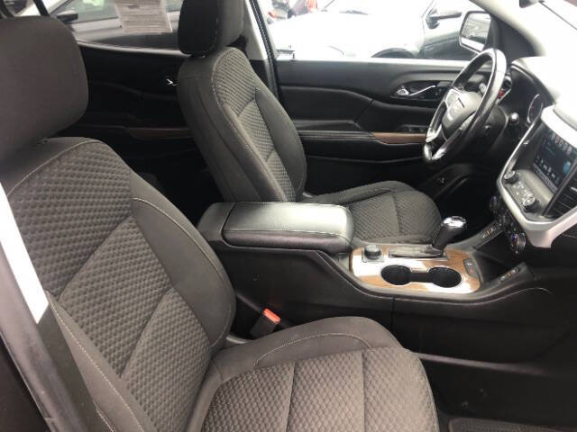 2017 GMC Acadia SLE-2