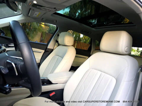 2021 Audi e-tron quattro Premium