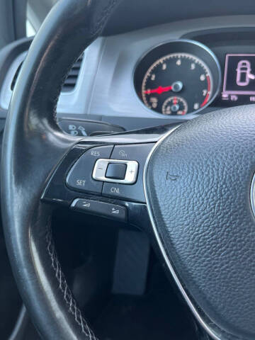 2017 Volkswagen Golf